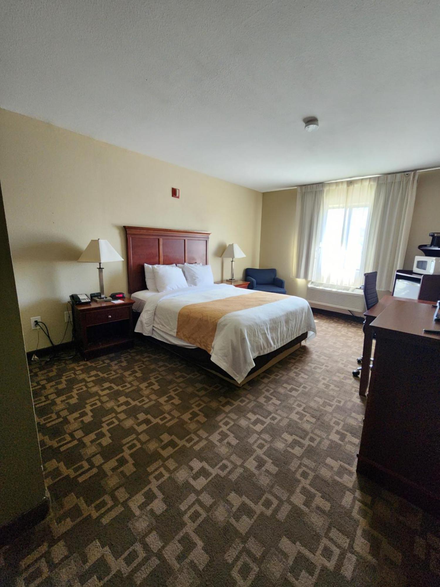 Quality Inn I-70 At Wanamaker Топіка Екстер'єр фото