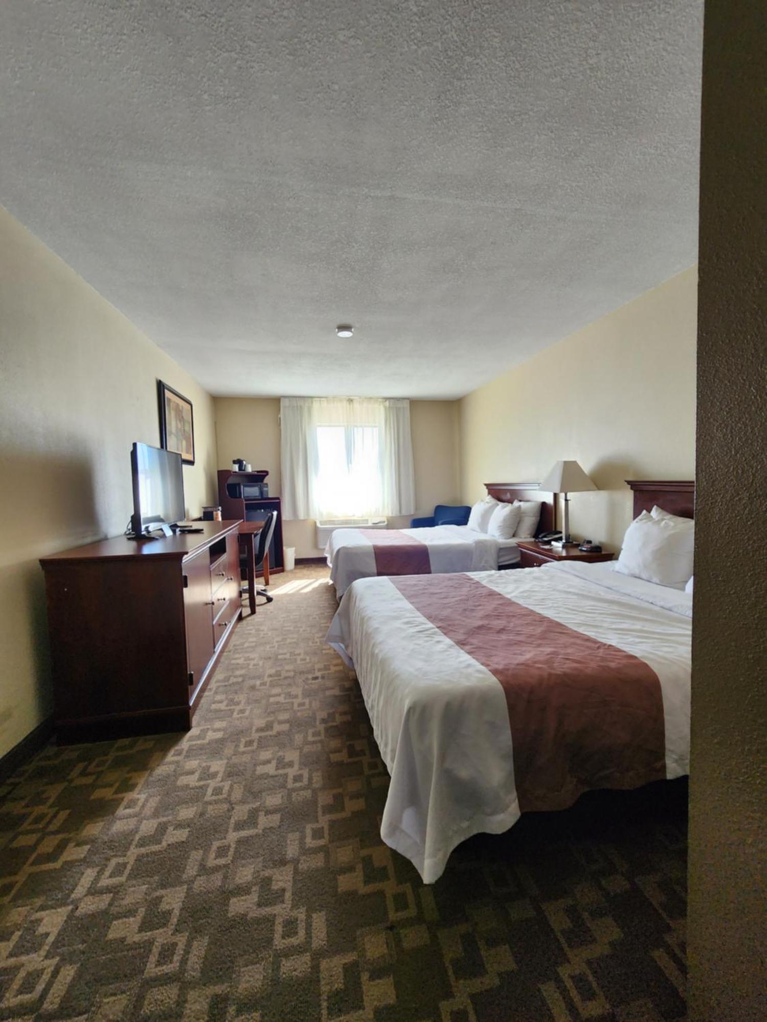Quality Inn I-70 At Wanamaker Топіка Екстер'єр фото