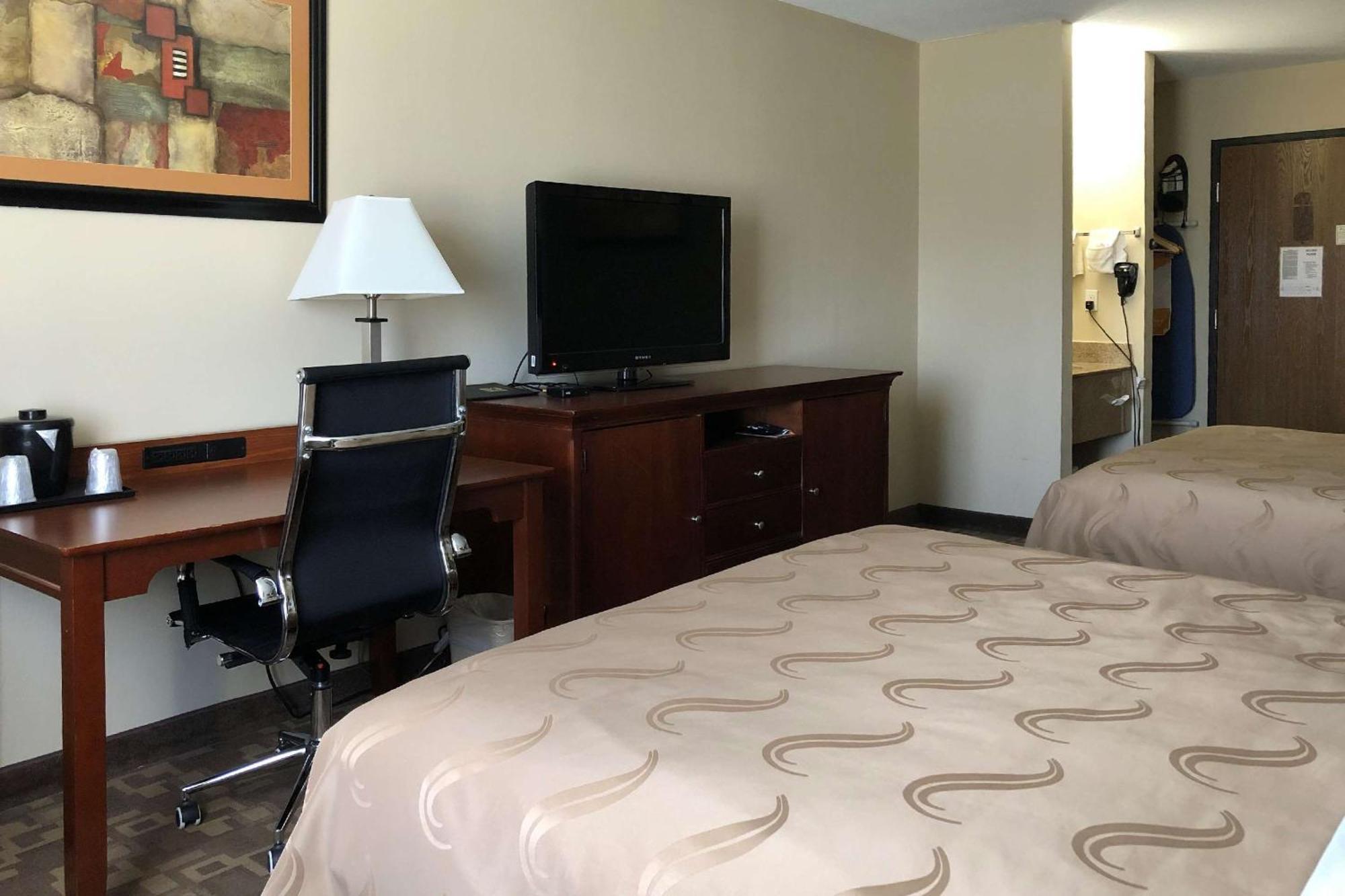 Quality Inn I-70 At Wanamaker Топіка Екстер'єр фото