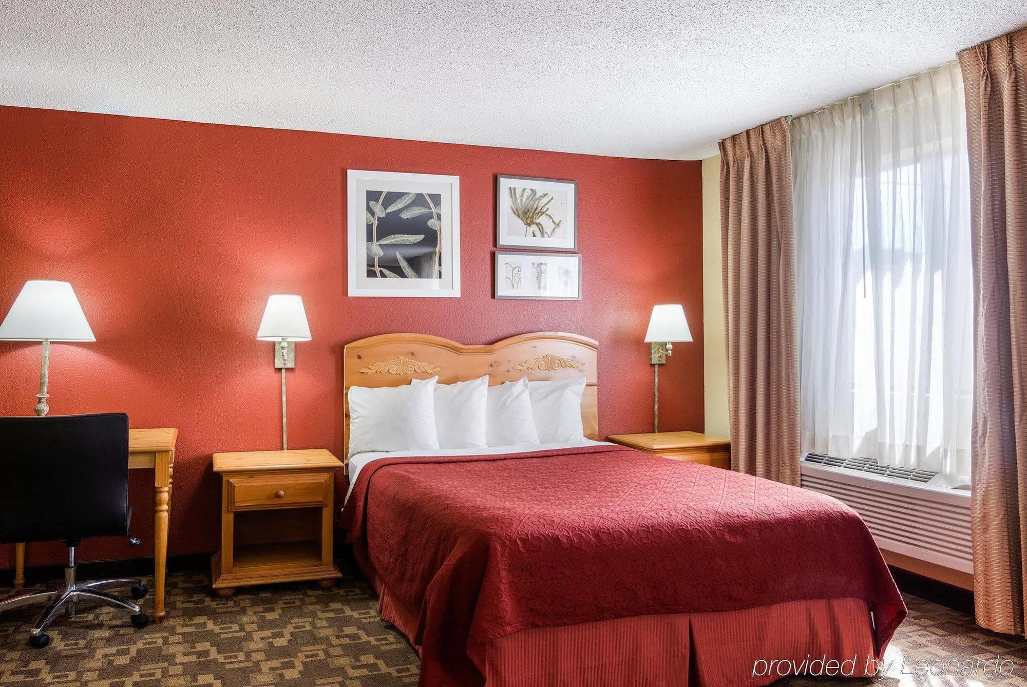 Quality Inn I-70 At Wanamaker Топіка Екстер'єр фото
